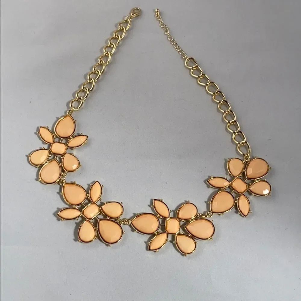 Large adjustable peach stone necklace